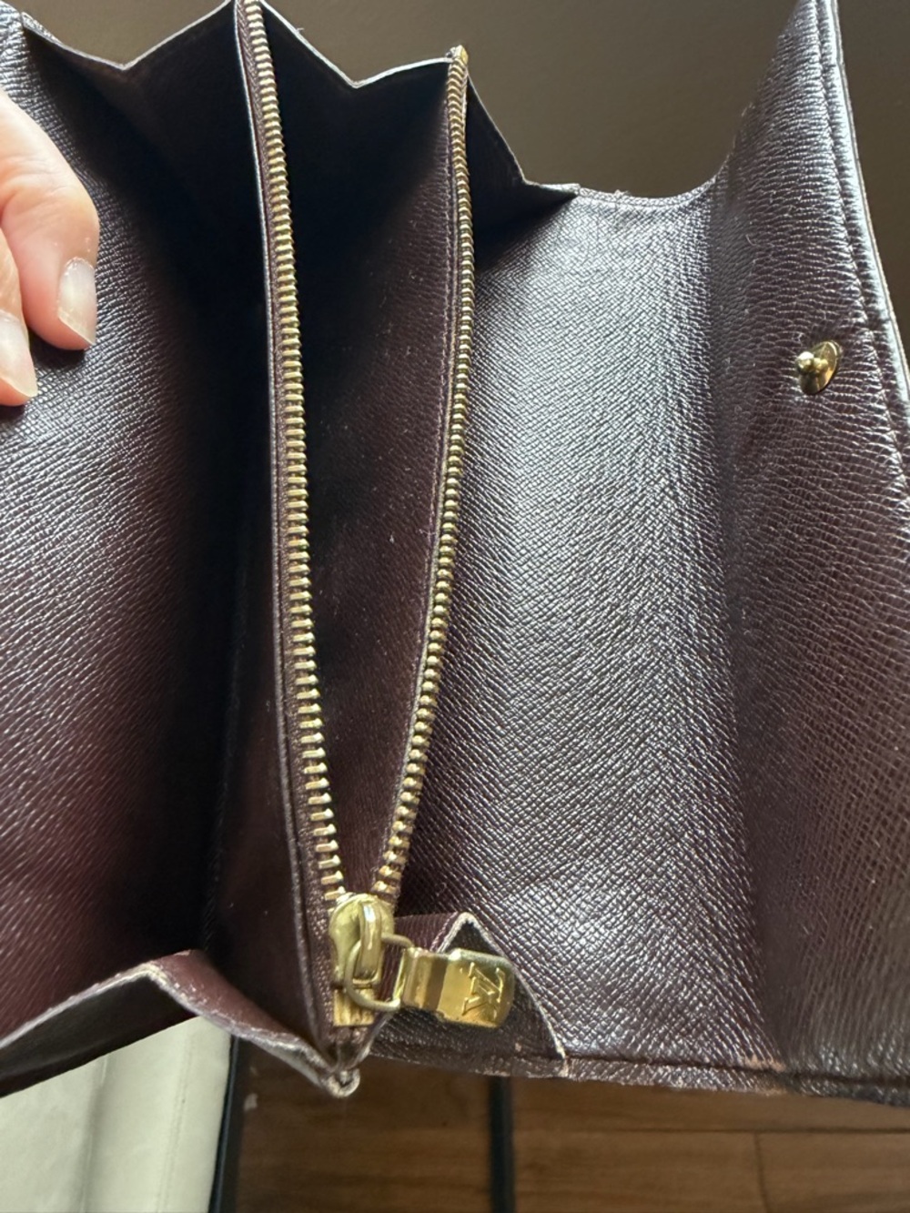 Louis Vuitton Convertible Wallet Crossbody - Picture 7 of 8